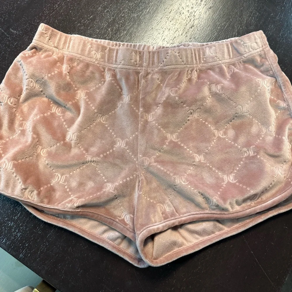 Juicy Couture Blush Velvet Lounge Shorts L - Picture 1 of 4